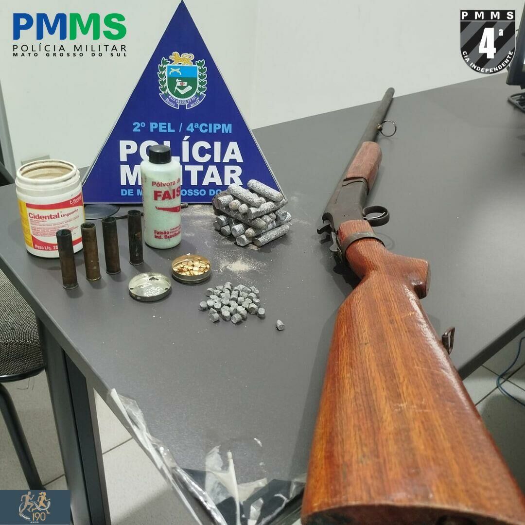 Imagem de compartilhamento para o artigo Polícia Militar apreende arma de fogo durante caso de violência doméstica em Costa Rica da MS Todo dia